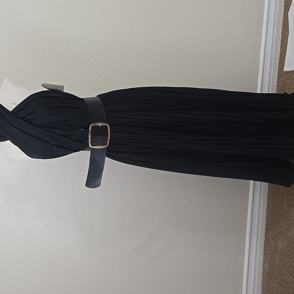 L'ATISTE, Black Halter Pleated Maxi Dress M